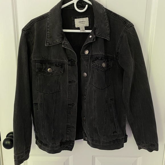Forever 21 Jackets & Blazers - Forever 21 black jean jacket